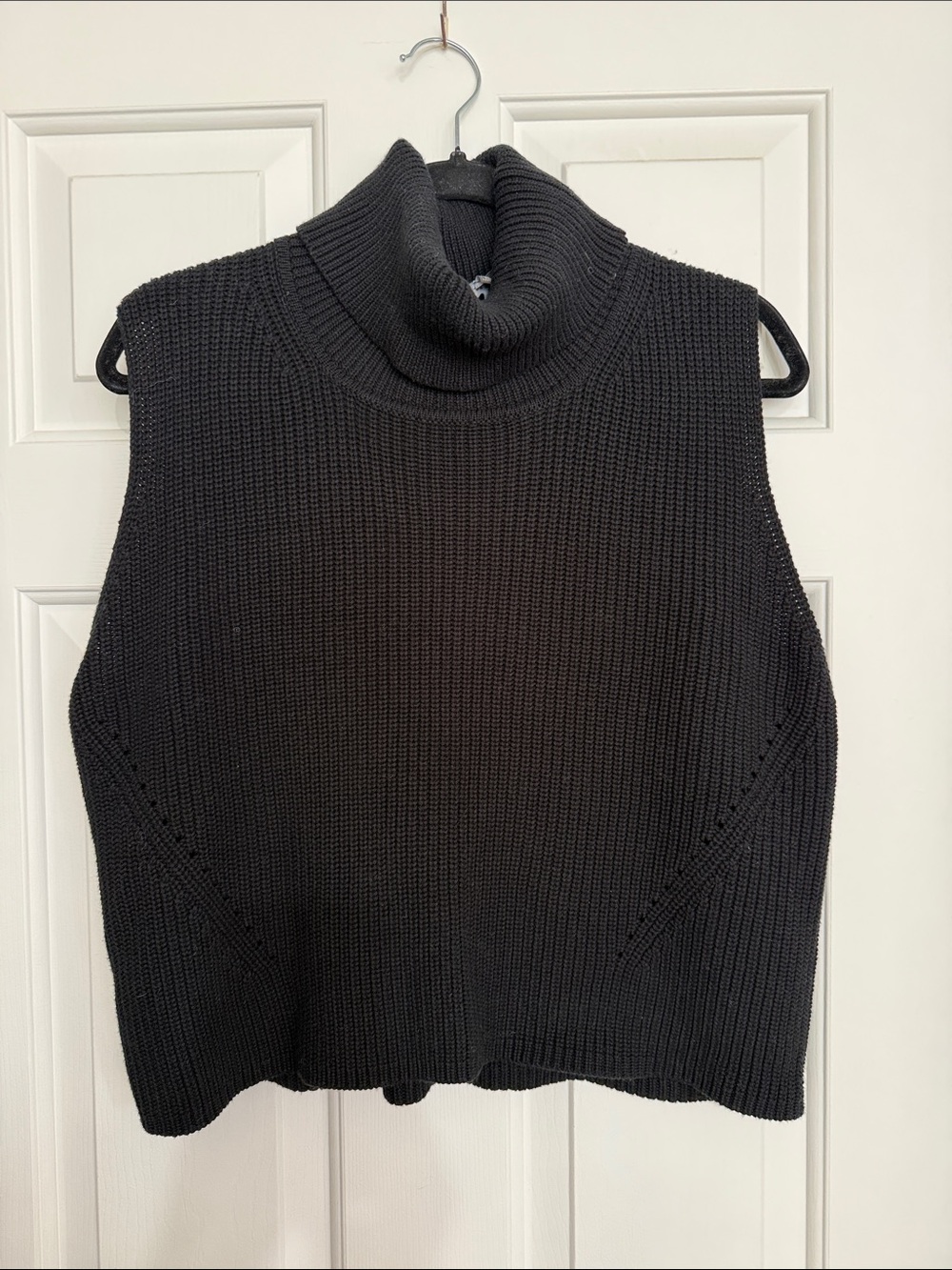 bnwt French Connection knit sleeveless top 100% cotton